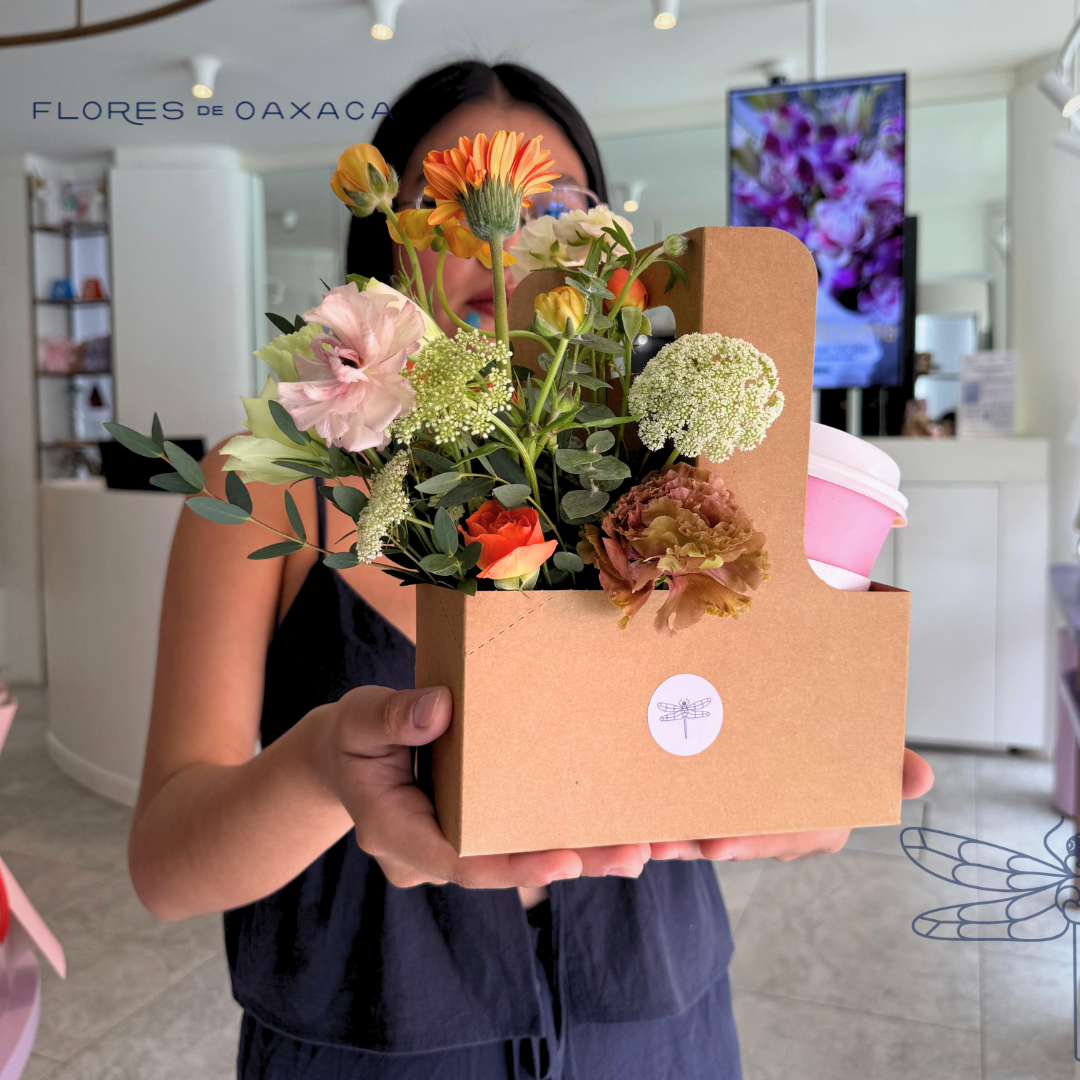 Flowers and coffee - Image 3