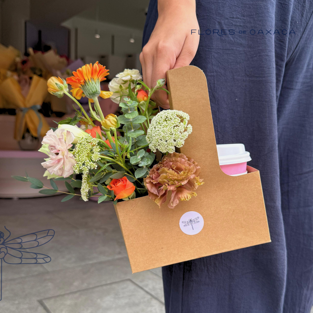 Flowers and coffee - Image 2